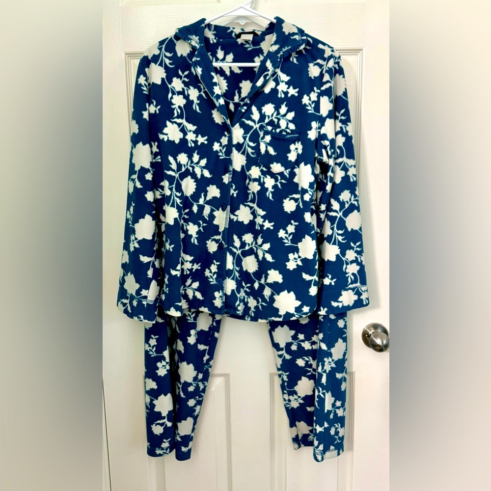 Ladies Pajamas by Nicole Miller New York - Picture 1 of 15
